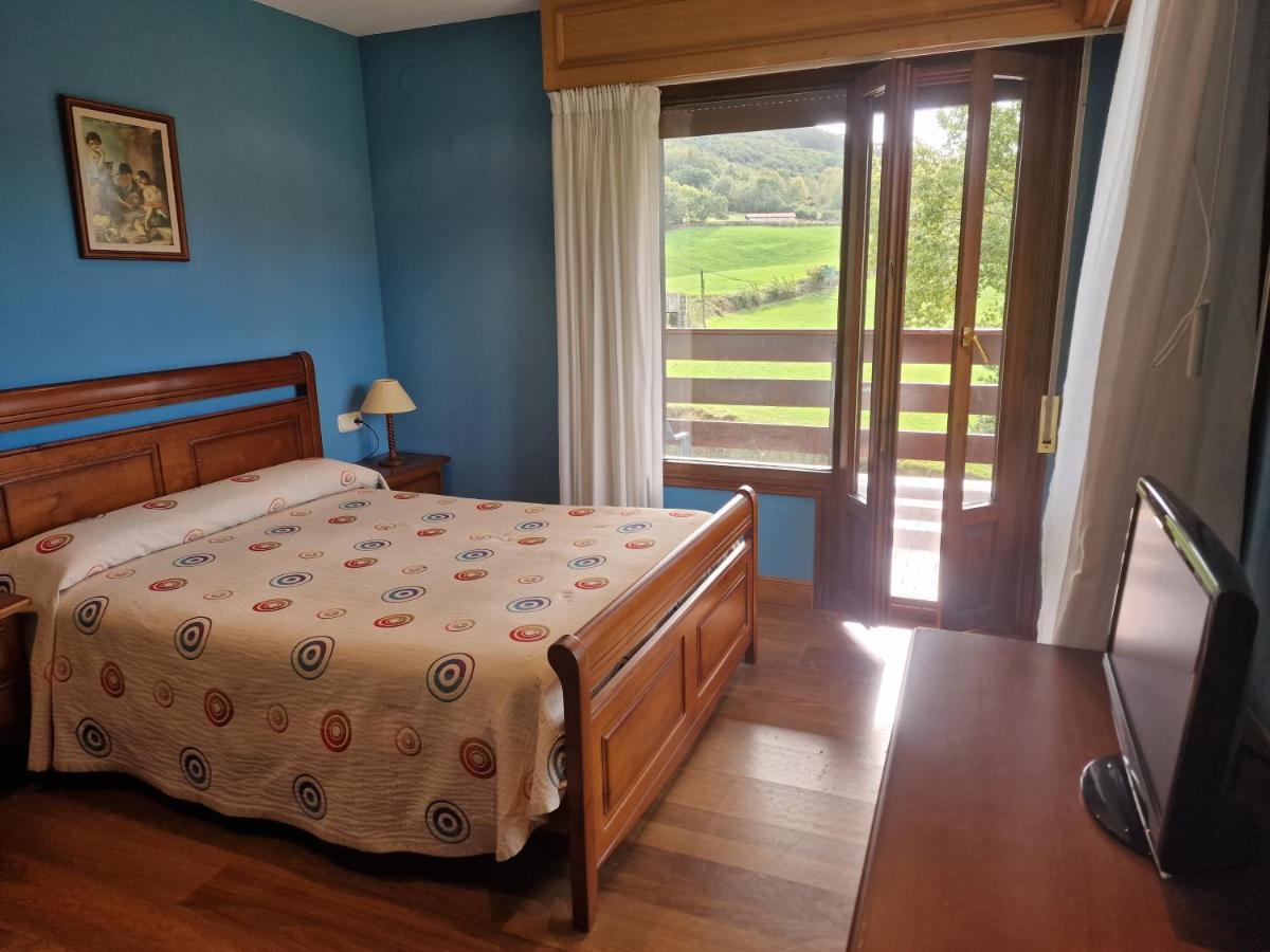 Hostal Lizuniaga Bera Kültér fotó