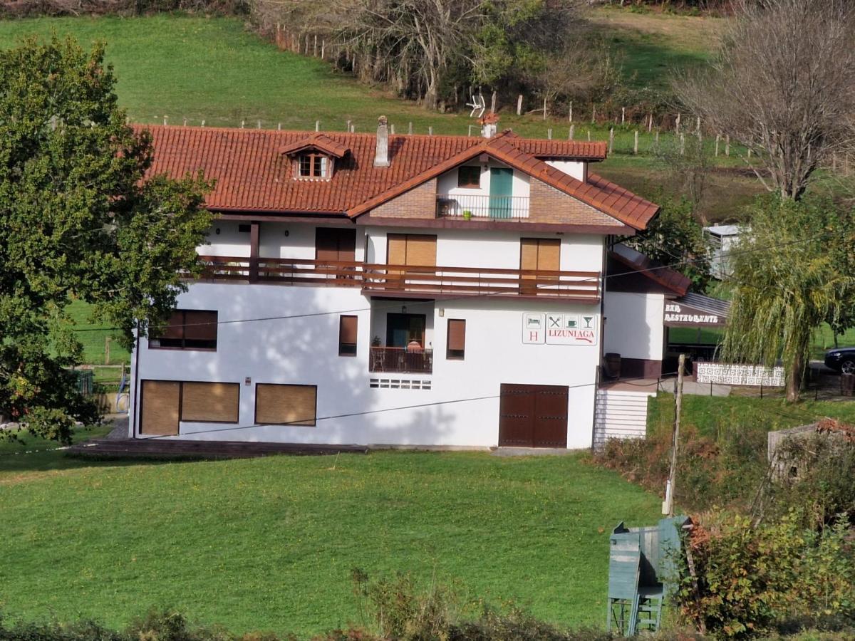 Hostal Lizuniaga Bera Kültér fotó