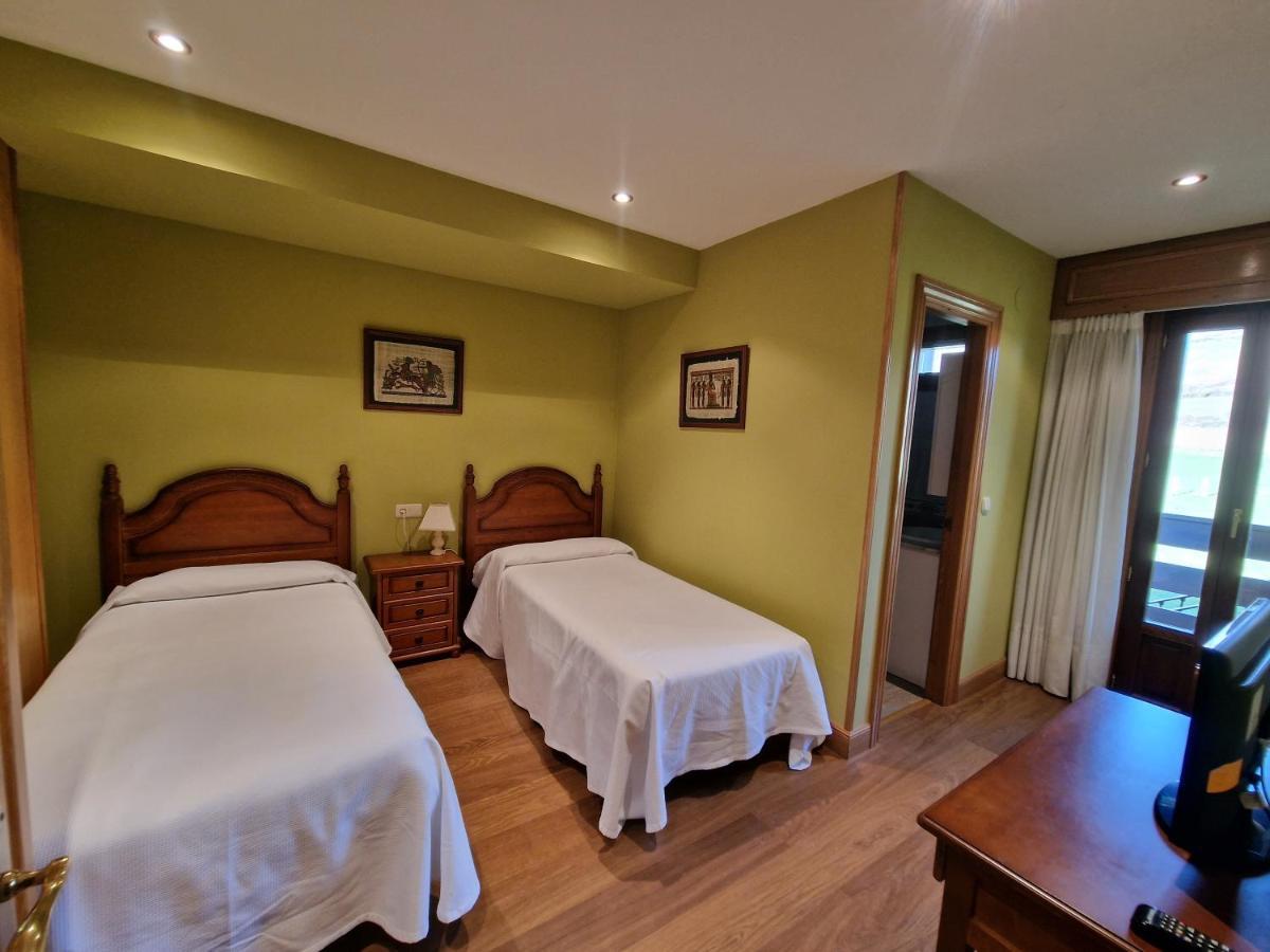 Hostal Lizuniaga Bera Kültér fotó