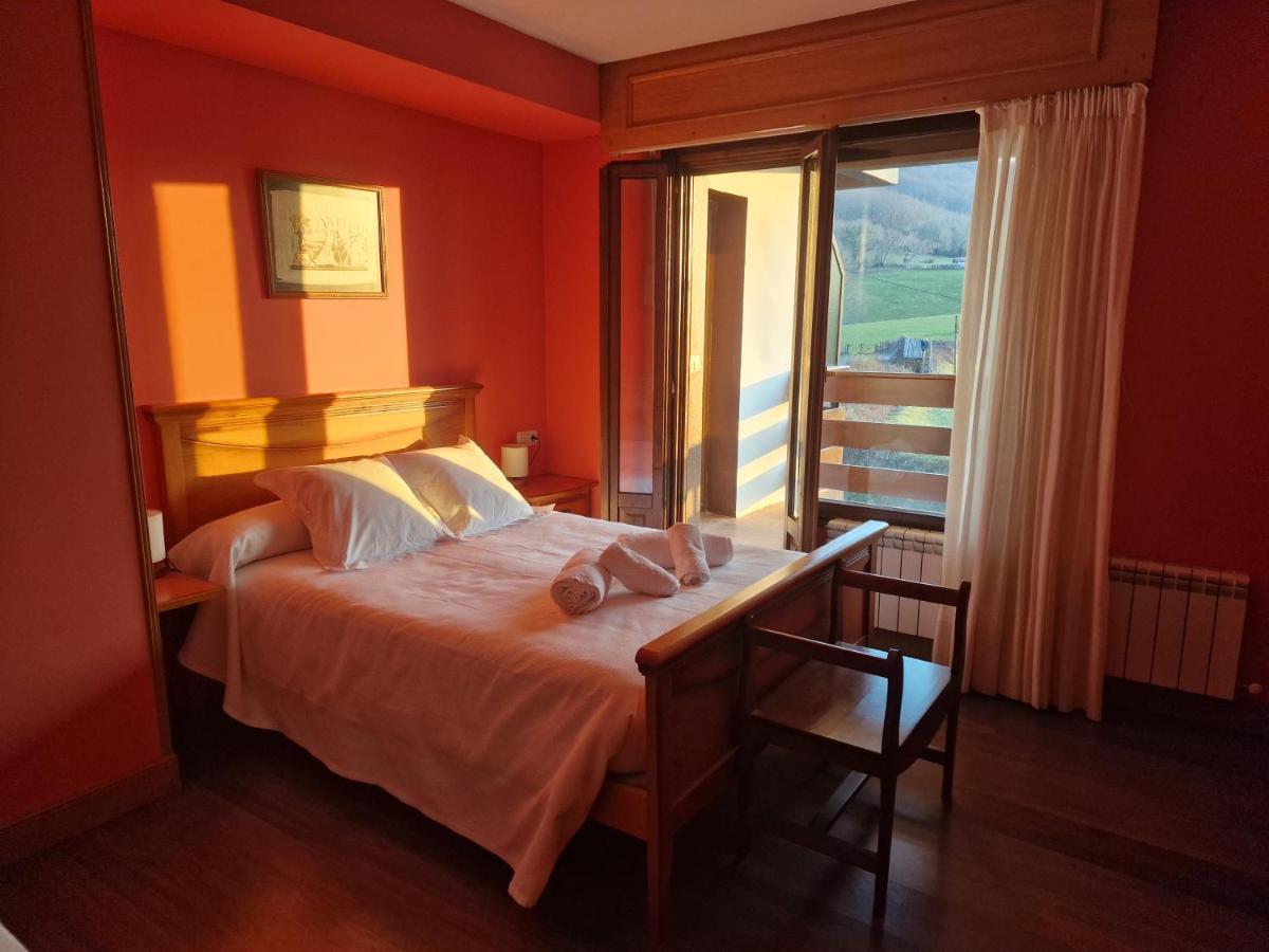 Hostal Lizuniaga Bera Kültér fotó